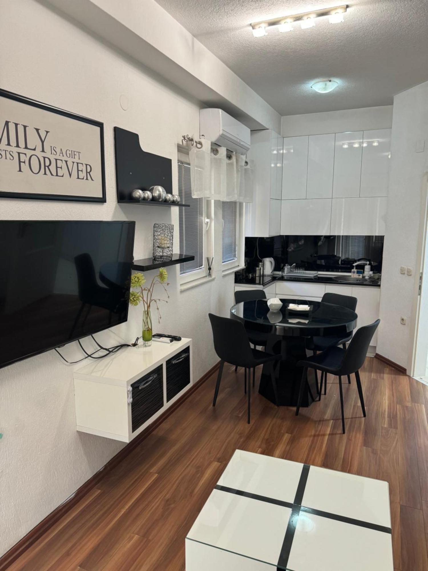 Md Apartment Ohrid Esterno foto