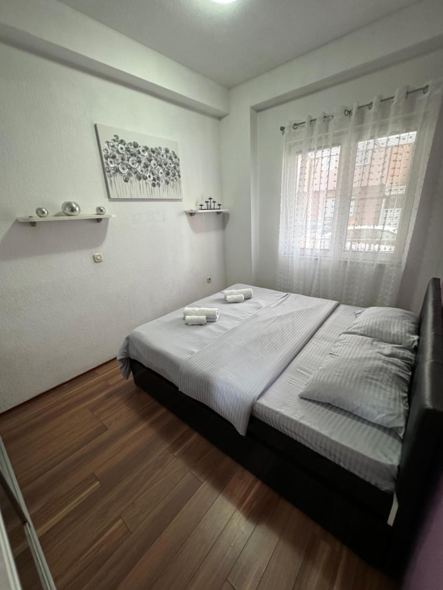 Md Apartment Ohrid Esterno foto
